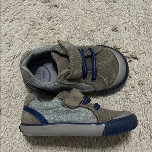 Stride rite toddler shoes